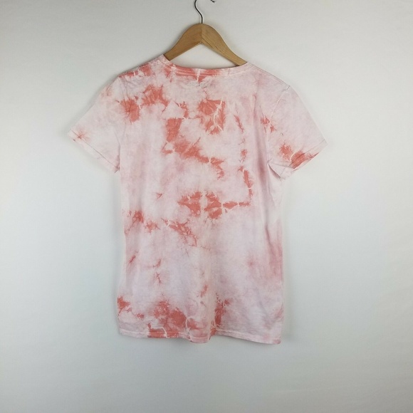 NWT Mean Girls On Wednesdays We Wear Pink T Shirt - Picture 3 of 3